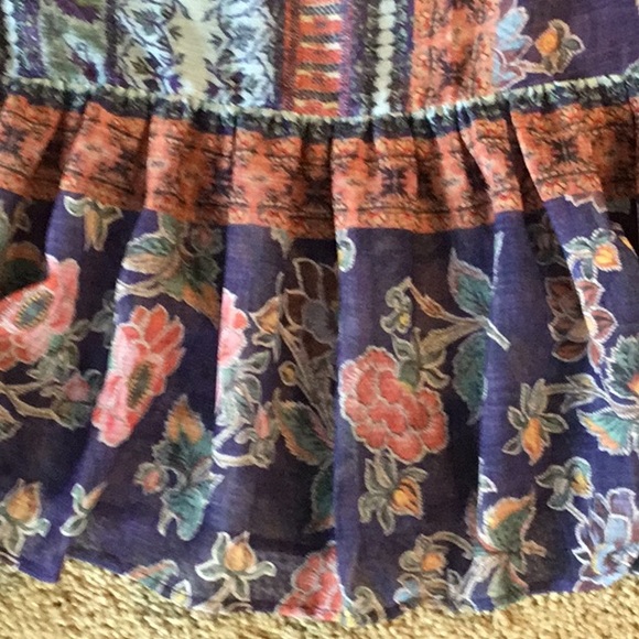 Light Ruffled Tunic - Picture 2 of 3